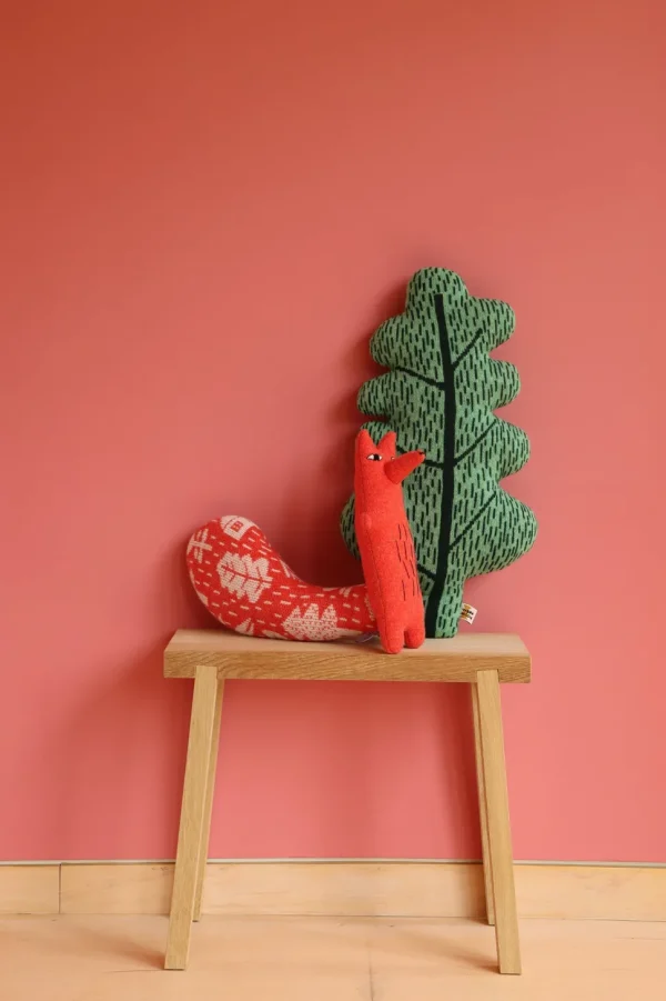 Shaped Cushions | Shaped Cushions>Donna Wilson Leaf Shaped Cushion - Green